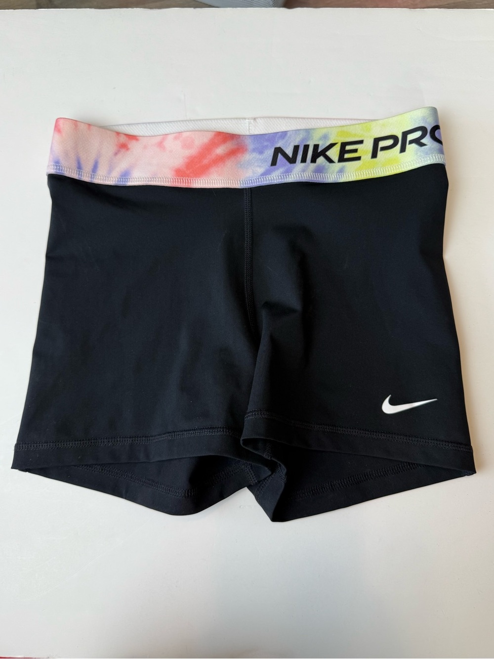 EUC Women’s Nike Pro 3” Pastel Tye-dye Waistband Shorts Size Small